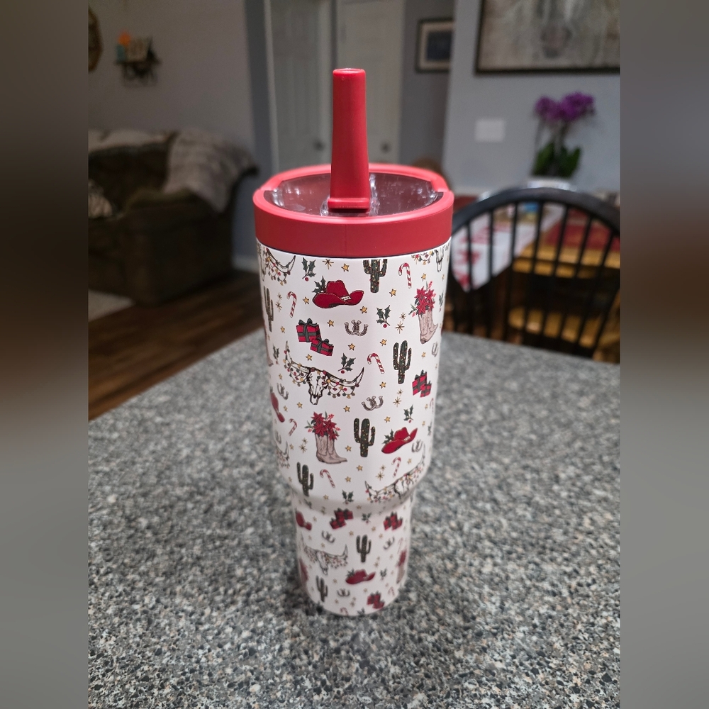 Limited Edition....HydroJug Red and White Christmas Cactus Tumbler